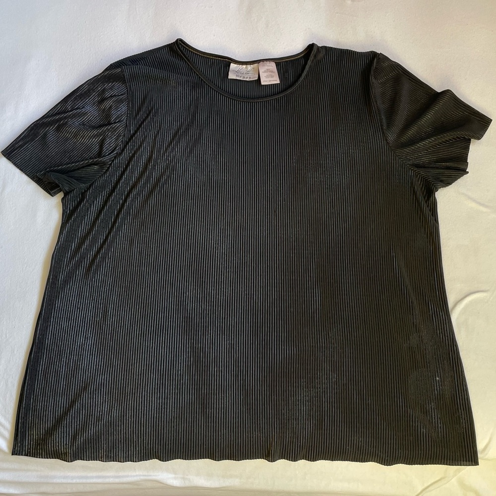 Black short sleeve with gold detailing
